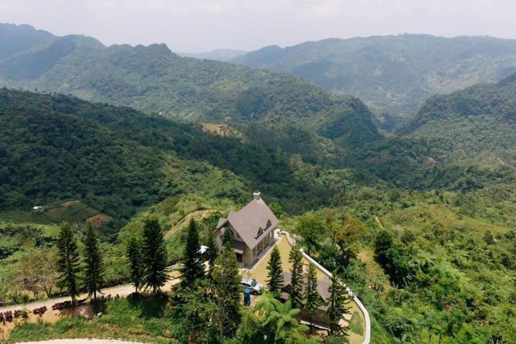 The Old Country Stone House Villa Cebu Exteriör bild